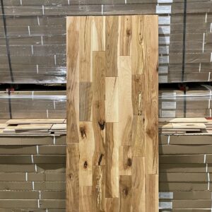 Hardwood - Birch - Campagnard Ultra Rustic - 4 1/4 x 3/4" - Natural - Wire Brush - Plancher du Nord