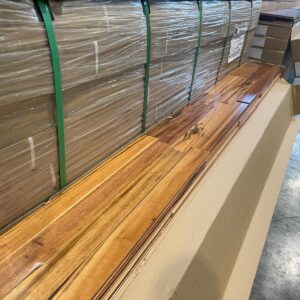 Hardwood - Brazilian Oak  - Tauari - 3 1/4 x 3/4" - Selected - Satin