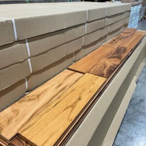 Hardwood - Tigerwood Muiracatiara - Select - 5 x 3/4" - Natural - Mat