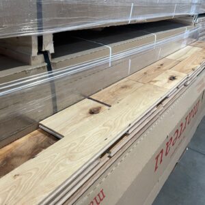 Hardwood - Canadian Yellow Birch - Ultra Rustic - 4 1/4 x 3/4" - Natural - Mat - Marteau