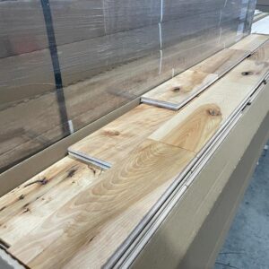 Hardwood - Canadian Yellow Birch - Ultra Rustic - 5 x 3/4" - Natural - Mat - Marteau