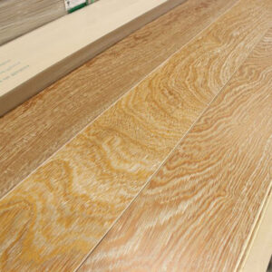 Engineered - Manoa Oak - Select - 9 1/4 x 1/2" - Valencia - 2% Gloss