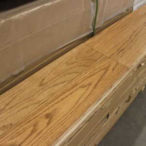 Engineered - Oak - Select - 5 x 3/4" - Honeybee - Wire Brushed
