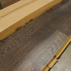 Engineered - Oak - Select - 5 x 3/4" - Handscraped & Distressed
