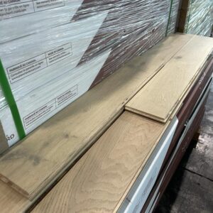 Engineered - White Oak - 5 Inch, 15 mm, 4 mm - Real Wood - Naked - Brushed