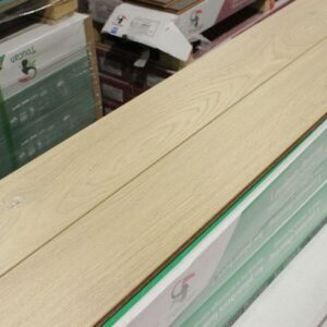 Floating - 1215mm x 126mm x 12.3mm - AC4 - TF4617