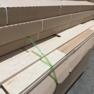 Hardwood - Maple - 3 1/4 x 3/4" - CAN+ - Naked - Mat Finish