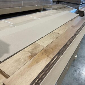 Hardwood - Maple - 4 1/4 x 3/4 - Cottage - Sahara - Matt Finish - Plancher Mercier Flooring