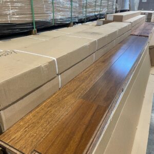 Hardwood - Sucupira - Brazilian Chestnut - 5 x 3/4" - Preta - Satin Natural Finish