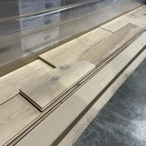 Hardwood - White Oak - 5 x 3/4 - Rural - Nebula Naked - Matt Finish - Plancher Mercier Flooring