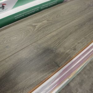 Floating - 1215mm x 195mm x 12.3mm - AC4 - TF6003