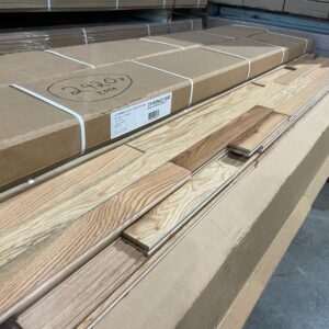 Hardwood - Red Oak - Rural - 3 1/4 x 3/4" - Natural - Mat - Mercier