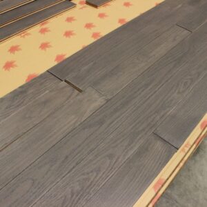 Hardwood - Red Oak - Select - 3 1/2 x 3/4" - English Manor - Matt