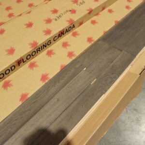 Hardwood - Red Oak - Select - 3 1/2 x 3/4 - Smoke Parchment - Matt