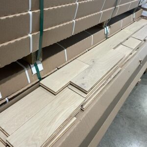 Hardwood - White Oak - Poesia - 4 1/4 x 3/4" - Colonial - Mat - Appalachian Flooring