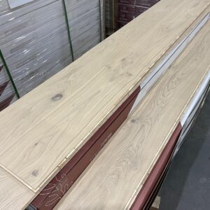 Engineered - White Oak - 7.5 Inch x 15mm - 4mm Wear Layer - Natural - Premium - Naked Brushed - Plancher du Nord