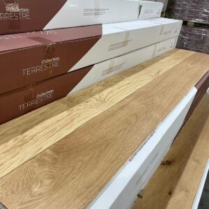 Engineered - White Oak - 7.5 Inch x 15mm - 4mm Wear Layer - Premium - Natural Brushed - Plancher du Nord