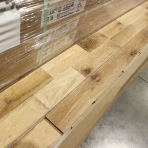 Hardwood - White Oak - Colonial - 3 1/4 x 3/4" - Mont Royal - Brushed Matt