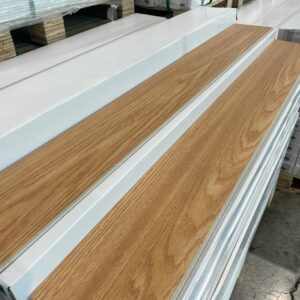 SPC Vinyl - 5 mm , 0,5 wear layer , 1 mm eva- Natural Oak - Goodfellow