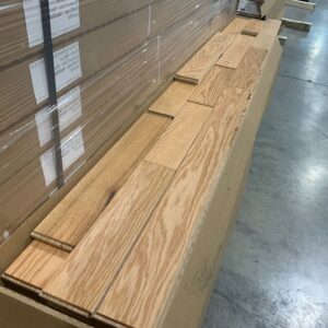 Hardwood - Red Oak - 3 inch 1/4  x 3/4" - Millrun Natural- Mat Finish, Plancher Marteau