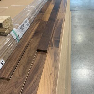 Hardwood - American Walnut 2 1/4, 3/4 , Natural, Mat Finish