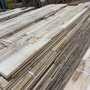 Hardwood - Maple - Maple 3 Inch Colonial ‘’Ultra Rustic ‘’, 3/4, Unfinished