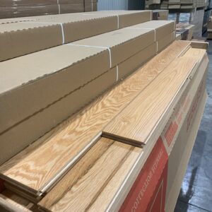 Hardwood - Oak - 5, 3/4 Millrun Natural Mat plancher marteau