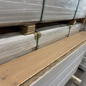 Engineered - White Oak - 7.5 inch x 5/8 - 4mm Wear layer - Pacific Premium - Prada - Mat