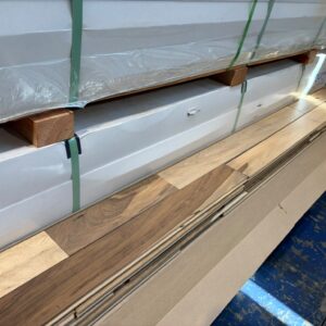 Hardwood - Guajavira - 3 1/2 x 3/4 - Select - Natural - Mat